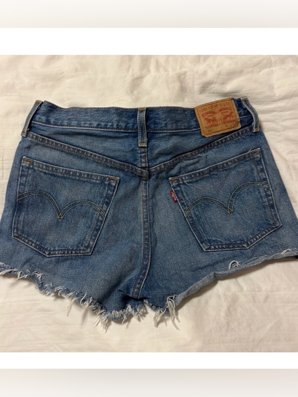 Levi’s 501 Cut Off Jean Shorts Medium Blue Distressed